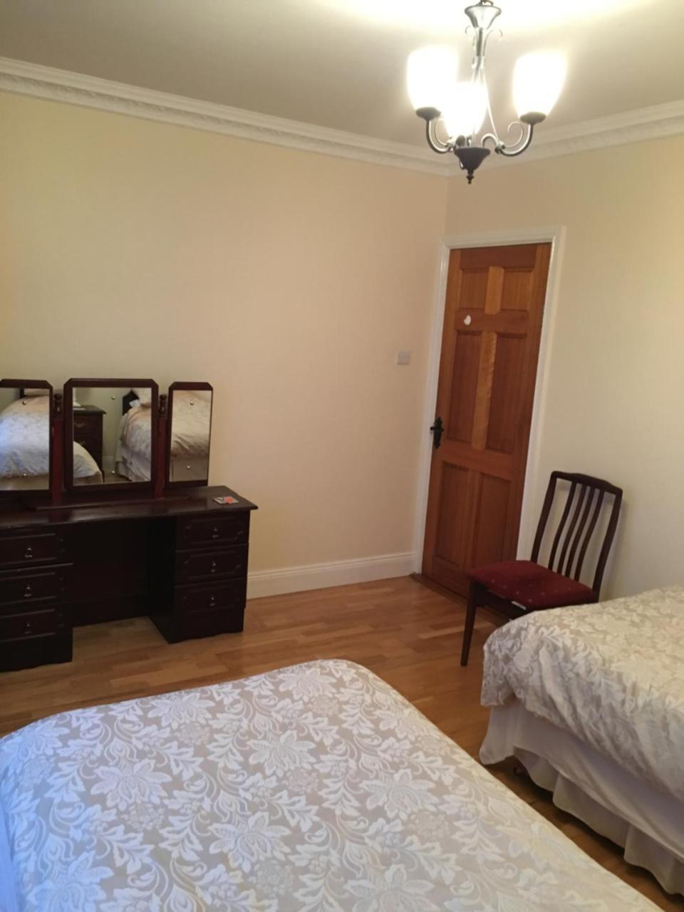Oakdale Templemore, E41F856 Esterno foto